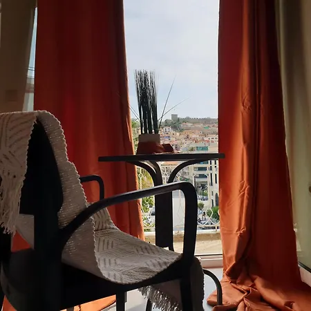 Castle View Apartament *